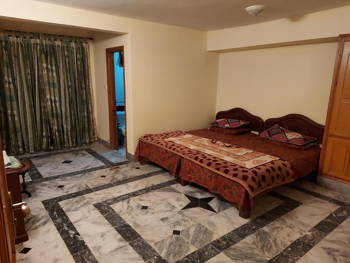 Shahrukh Heights Hotel เมอร์รี ภายนอก รูปภาพ